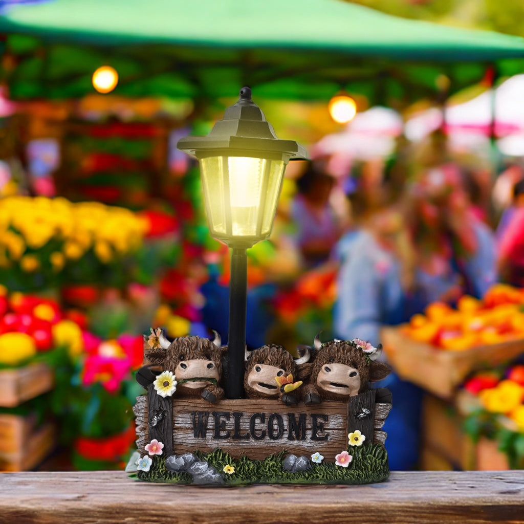 Maverick Resin Outdoor Solar Lights